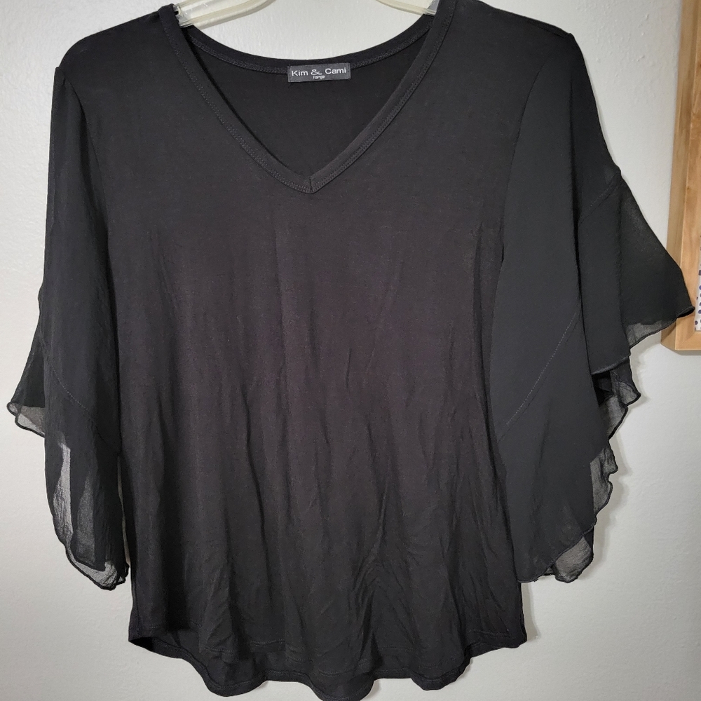 Flowy Black Top